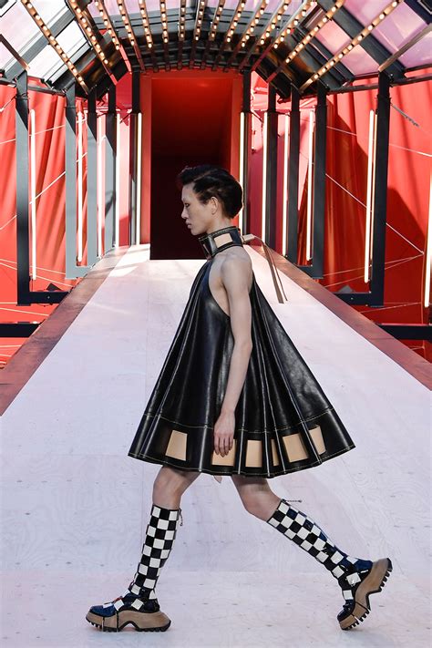 Louis Vuitton Spring 2025 Fashion Show Review 